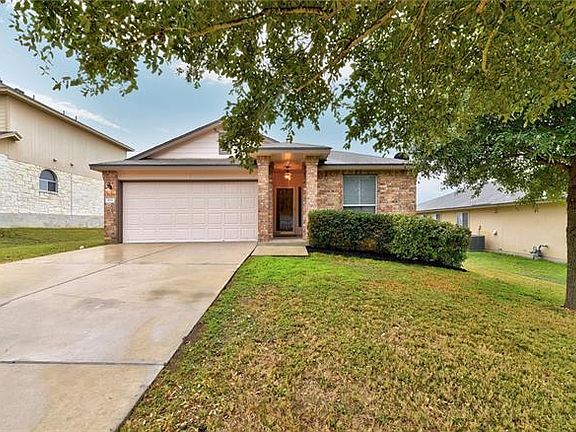 3rd image of 804 Covent Dr