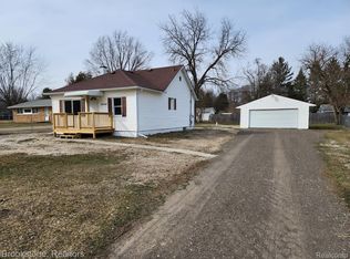 10154 Dodge Rd, Montrose, MI 48457