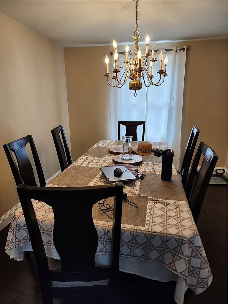 4 bed, 4.0 bath, $3,300 — Photo 4