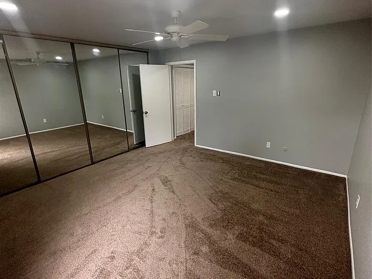 2327 Briarwest Blvd — Photo 9