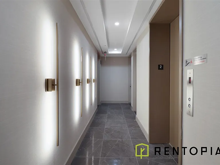 352 Meeker Ave #6H — Photo 8