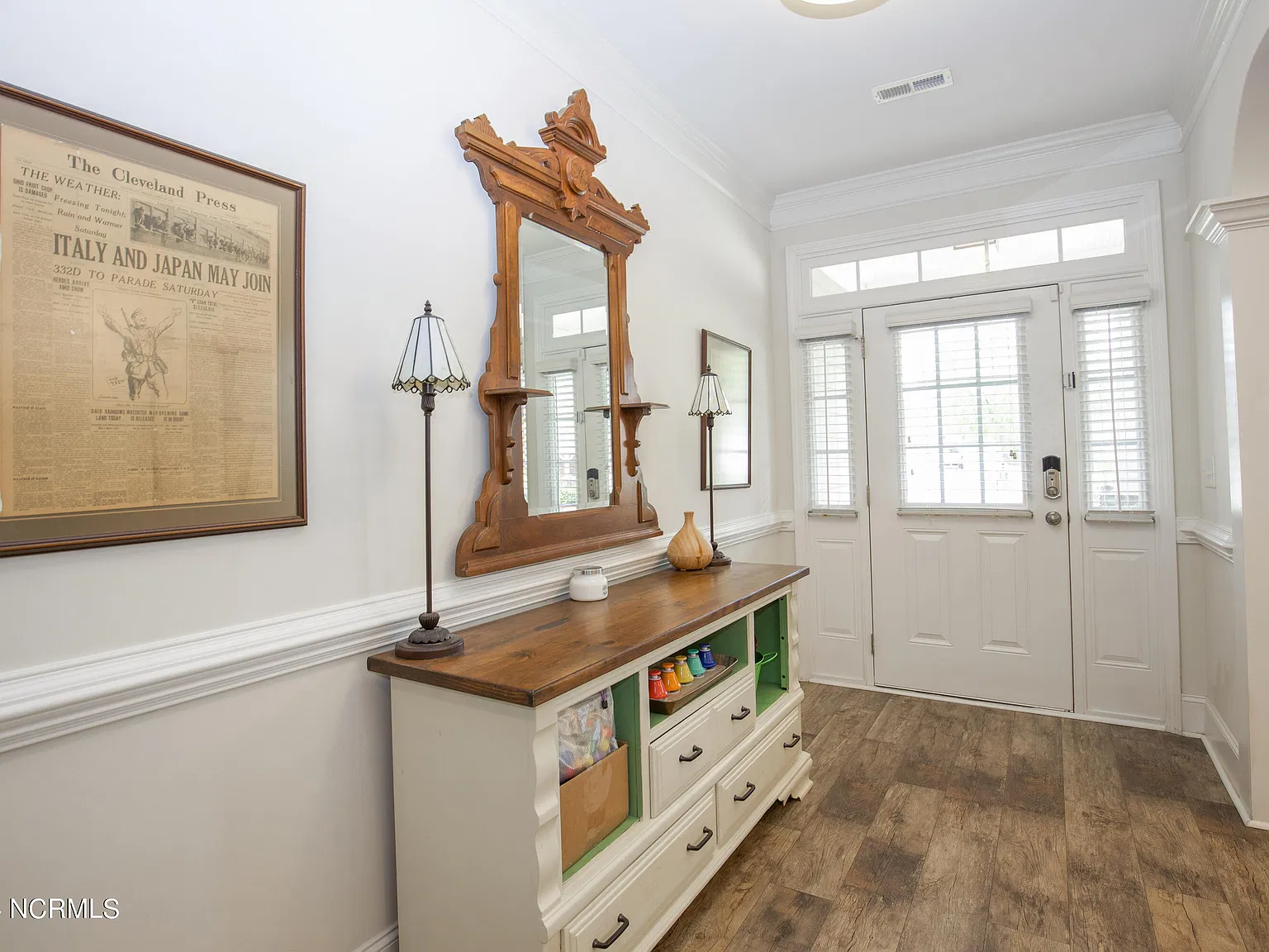 5 bed, 3.0 bath, 2950 sqft, $3,100 — Photo 3