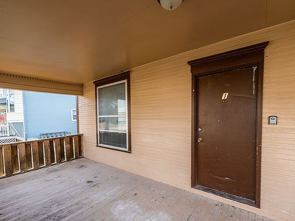 3rd image of 409 N 25th St #1