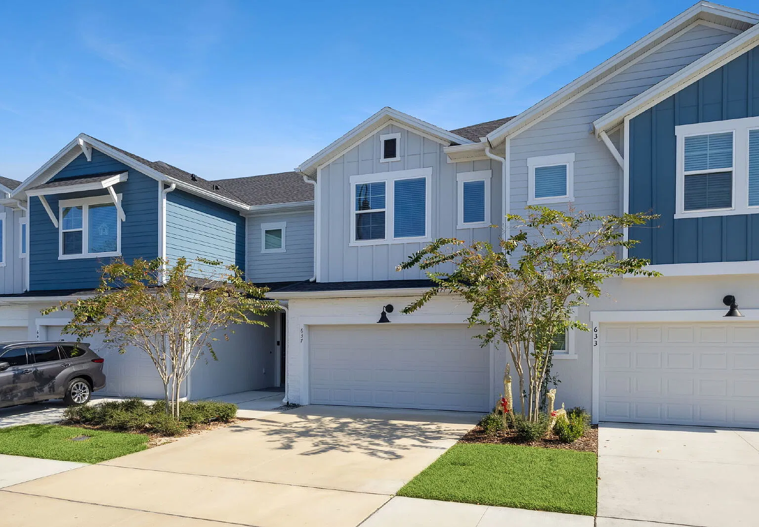 3 bed, 2.5 bath, 1806 sqft, $2,950 — Photo 2