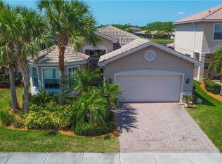 10120 Sugar Maple Ln, Fort Myers, FL 33913