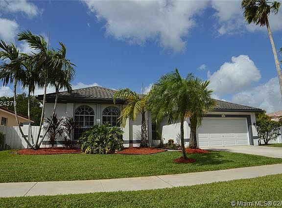 3rd image of 17833 NW 15th Ct