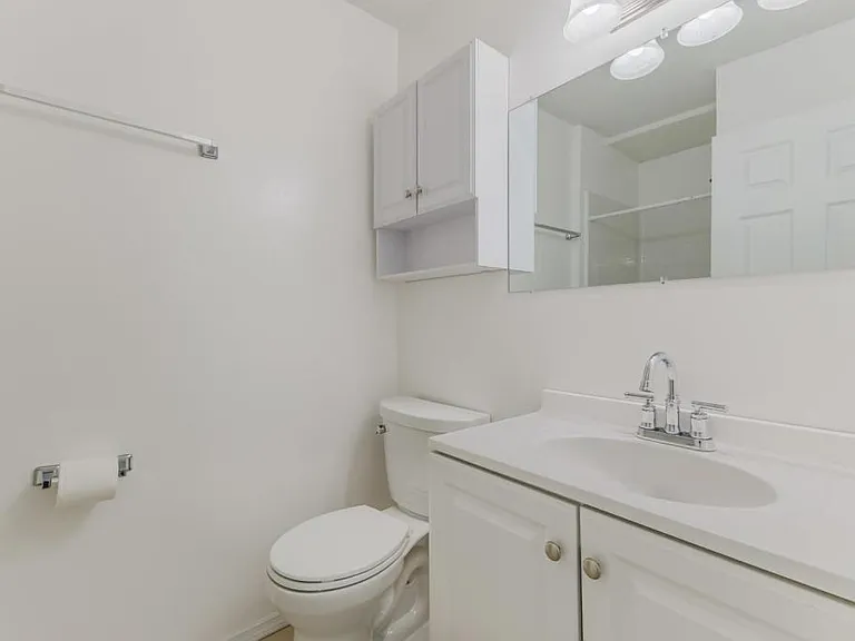 16599 Davis Rd — Photo 22