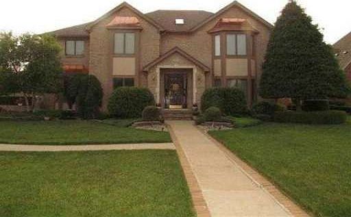 1st image of 40419 Emerald Ln E
