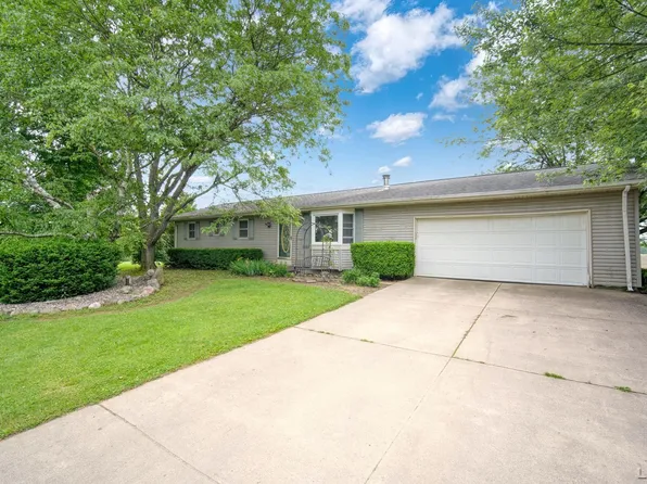10769 Burton Rd, Adrian, MI 49221