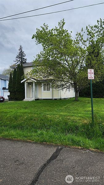 3rd image of 2316 Xenia Street