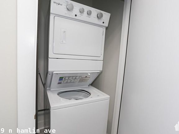 3rd image of 2959 N Hamlin Ave #427