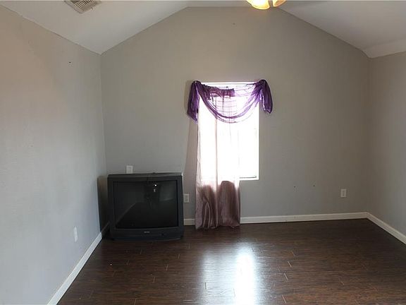 5th image of 2906 NW 21st St