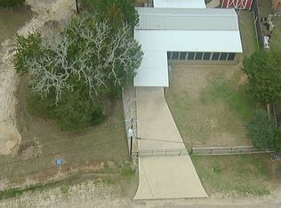 407 Woodvine Ln, Somerville, TX 77879