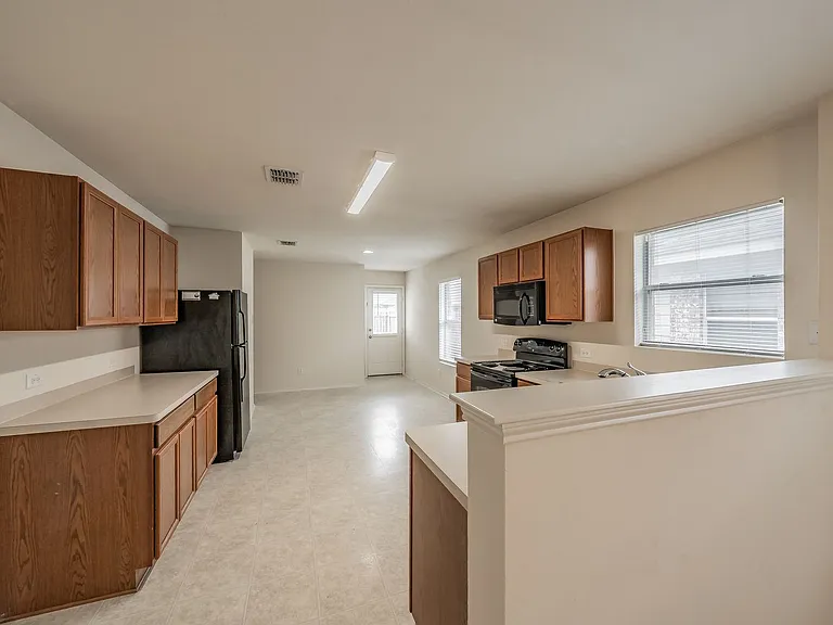 8864 Valley River Dr — Photo 9