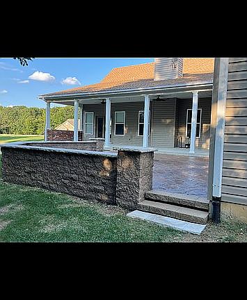 4th image of 261 Lake Forest Dr