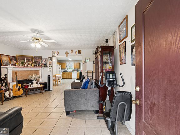 5th image of 60 Victoria Blvd