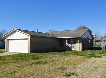 1st image of 223 S Austin Dr