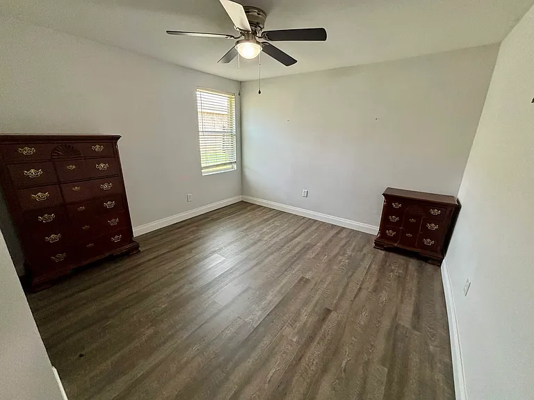 8405 Olivia Meadow Dr — Photo 15