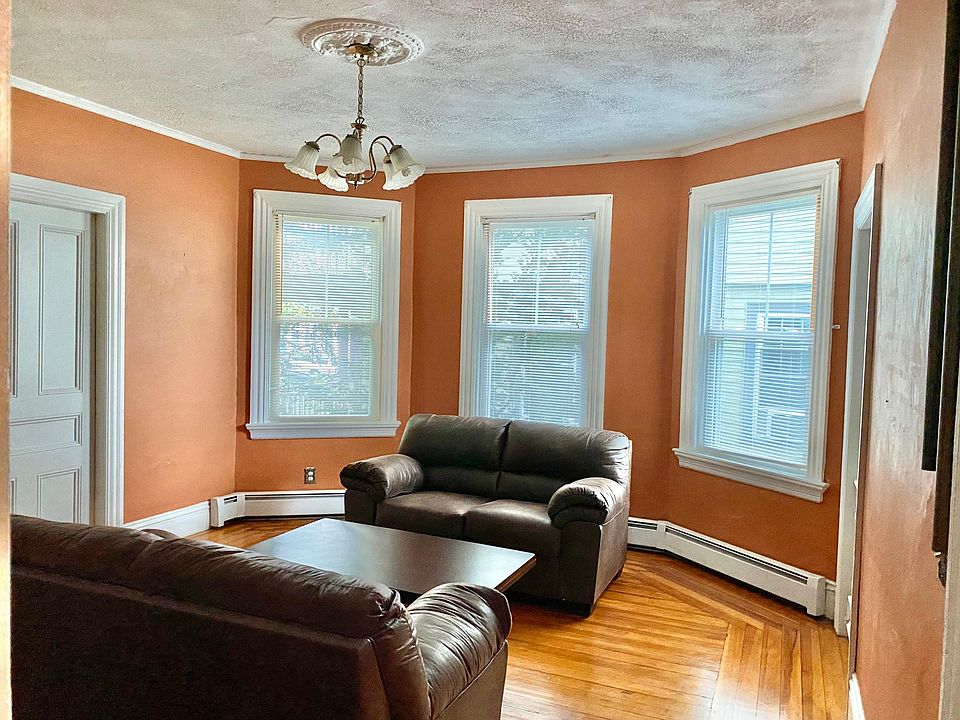 Furnished Living room