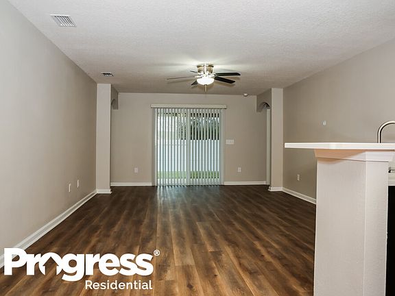 3rd image of 77837 Lumber Creek Blvd