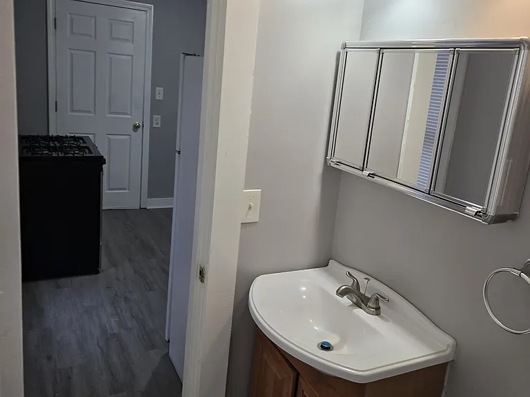 315 Cedar St #1 — Photo 3