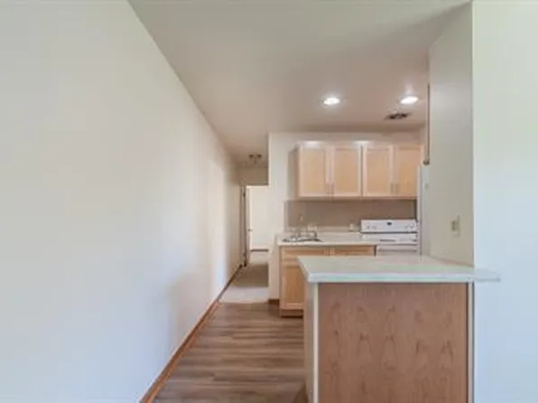 1711 Camus Ln, Madison, WI