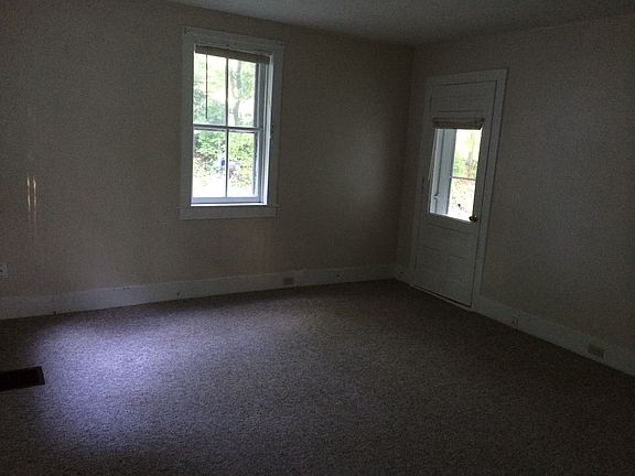 Living Room - view 2