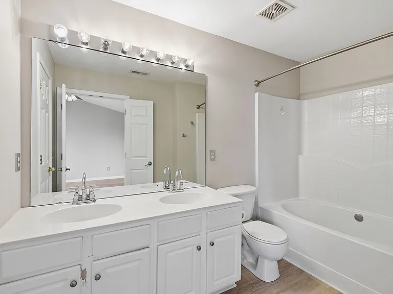 3221 Mannington Dr — Photo 16