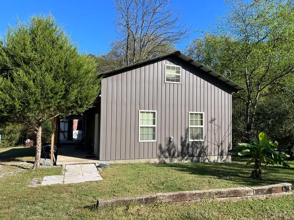 436 N Murray St, Gainesboro, TN 38562