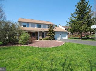 178 Forrest Dr, Holland, PA 18966