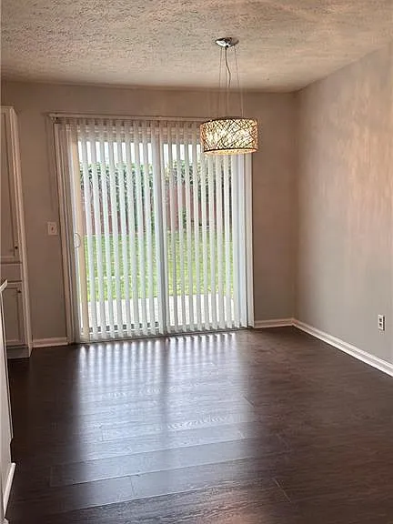 1441 Springleaf Cir SE — Photo 5