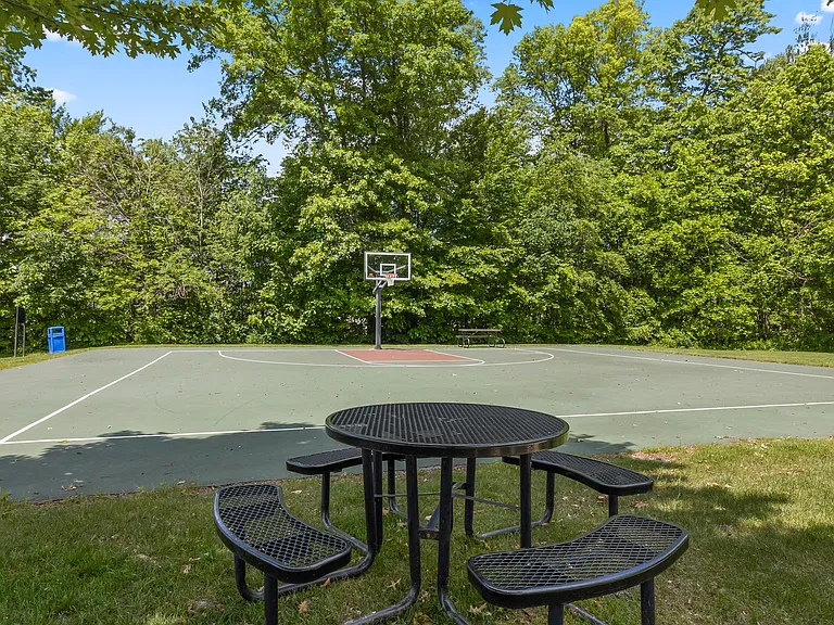 12683 White Chapel Cir — Photo 53