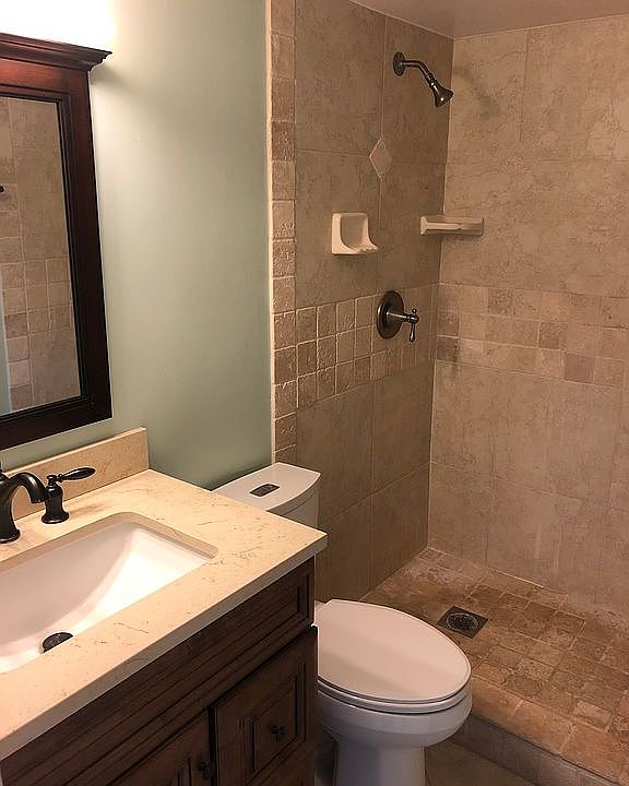 1st image of 689 NE 6th Ct APT 202