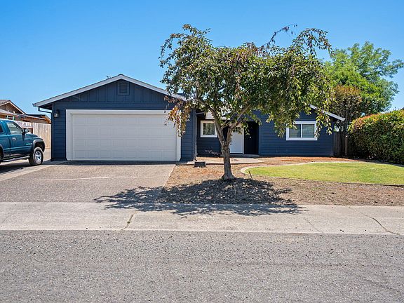 2nd image of 366 Newport Dr