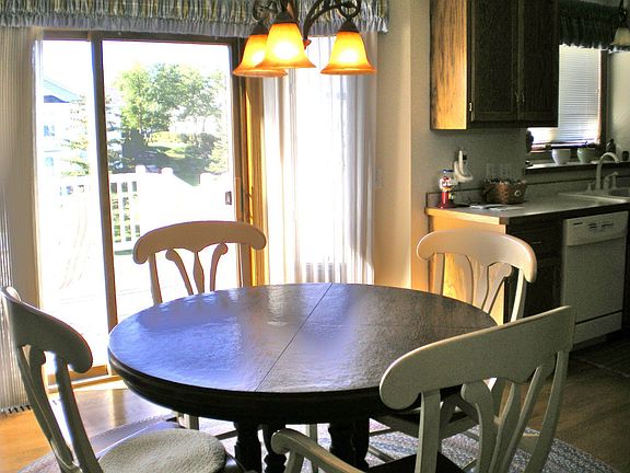 Eat In Kitchen
