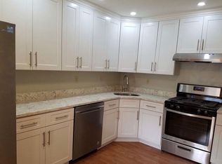 6 Bristol Dr, North Brunswick, NJ