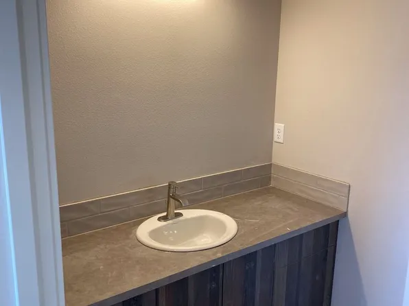165-1140 (lava ct apartments), 1140 SW 27th St #102, Redmond, OR 97756