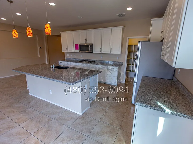 18295 W Saguaro Ln — Photo 17