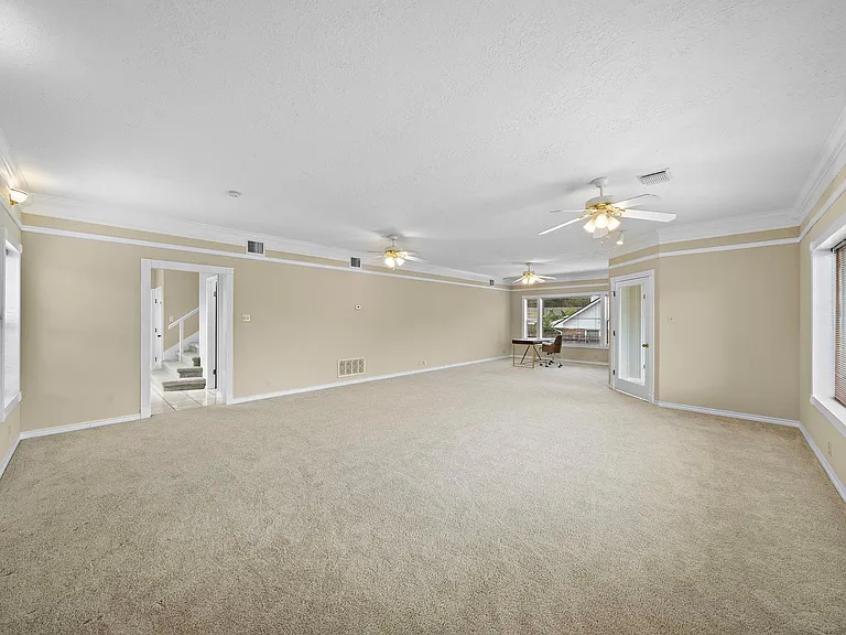 2523 Baycrest Dr — Photo 23