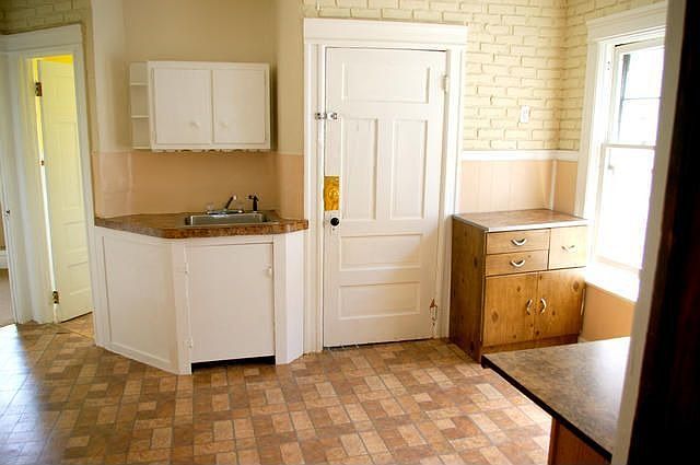 2nd image of 59 Armin Pl