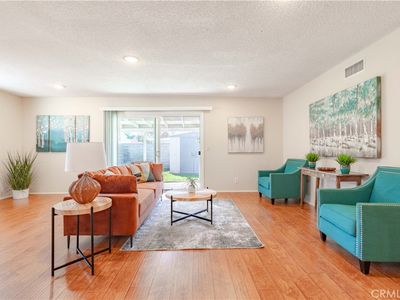3318 W Borchard Cir, Santa Ana, CA, 92704