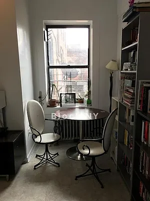 Rented by Block Holdings LLC | media 18