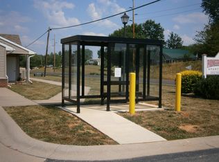 100 Pioneer Creek Ln #2-201, Mitchell, IN 47446