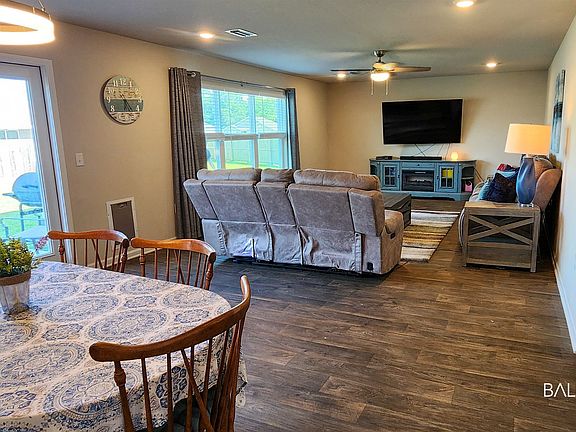 4th image of 14360 Headlands Ln