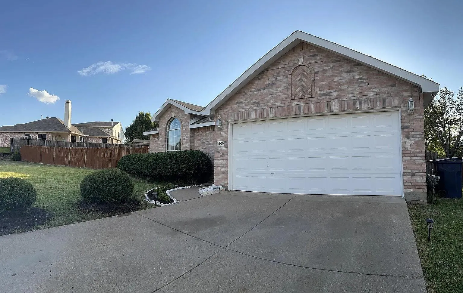 3 bed, 1528 sqft, $2,375 — Photo 2
