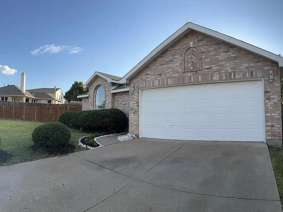 1209 Mill Spring Dr