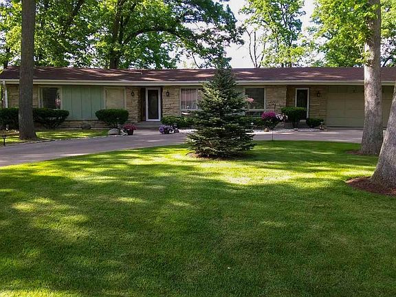 2nd image of 7560 Larwinn Dr