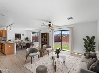2815 N Silver Island Way, Tucson, AZ 85745