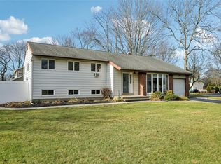 1 Manning Dr, East Northport, NY 11731