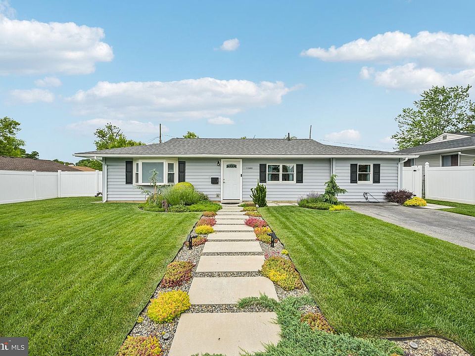 1st image of 1 Curry Ln